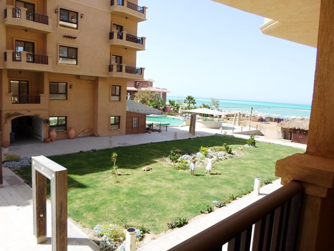 Apartmán se 2 ložnicemi, bazénem a výhledem na moře v Turtles Beach, Hurghada, Egypt